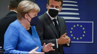 Berlin zieht "sehr positive" Bilanz von vier Jahren Merkel und Macron