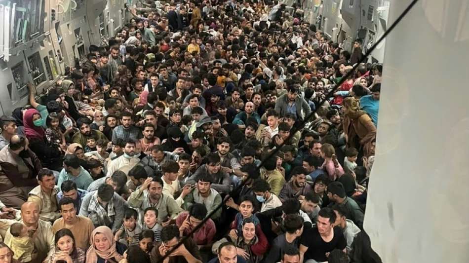 US-Milit&auml;rflugzeug transportierte in aufsehenerregendem Flug 823 Afghanen