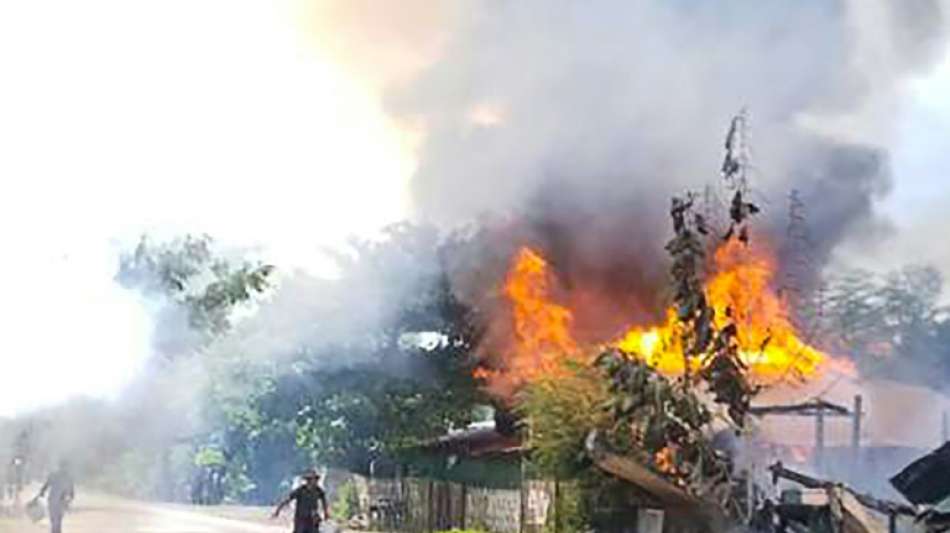 Mehrere Tote nach Bombenanschlag auf Soldaten und anschlie&szlig;endem Feuergefecht in Myanmar