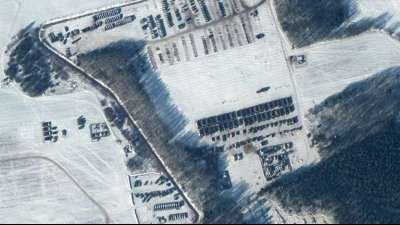 US-Geheimdienste: Russische Truppenaufstockung an der Grenze schreitet rasch voran