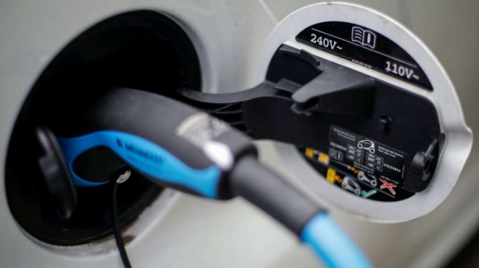 Ausbau von Ladestationen f&uuml;r E-Autos kommt in Fl&auml;che an