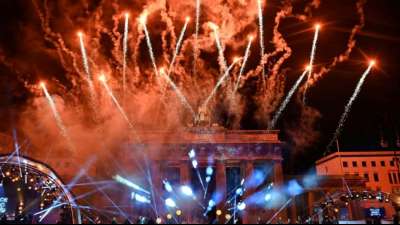 Bund und L&auml;nder beschlie&szlig;en Feuerwerks- und Versammlungsverbot zu Silvester