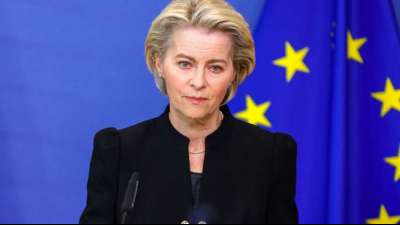 Von der Leyen droht bei russischem Einmarsch in die Ukraine mit massiven Sanktionen