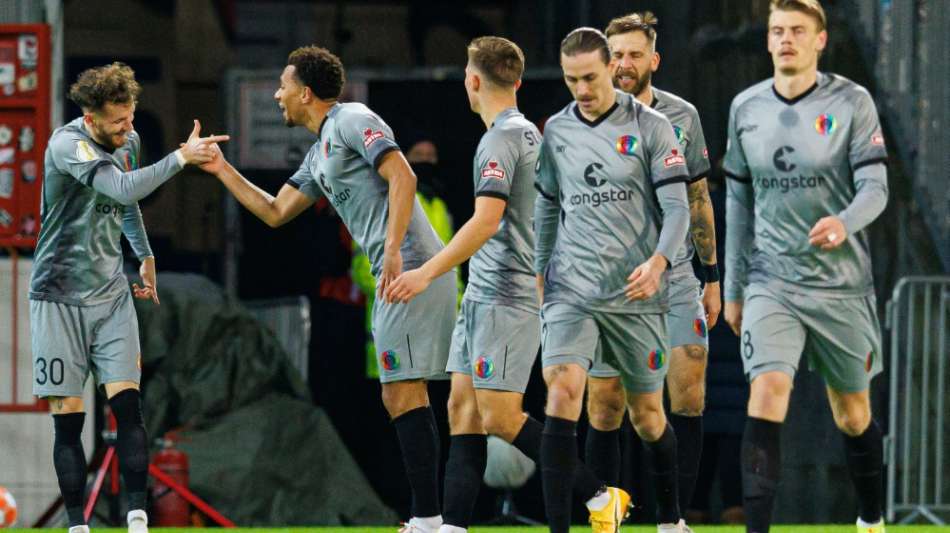 Titelverteidiger geht k.o.: Dortmunder Pokal-Debakel auf St. Pauli