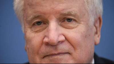 Seehofer: Rechtsextremismus ist aktuell gr&ouml;&szlig;te Bedrohung f&uuml;r Gesellschaft