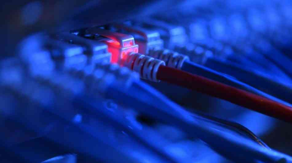 EU setzt bei Kampf gegen illegale Inhalte im Netz weiter auf Online-Plattformen