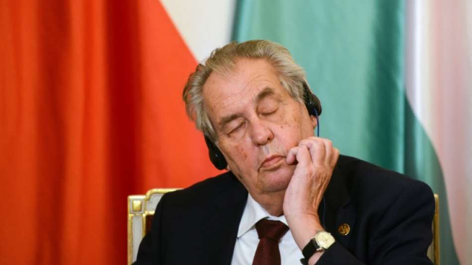 Tschechiens Pr&auml;sident nach positivem Corona-Test erneut im Krankenhaus