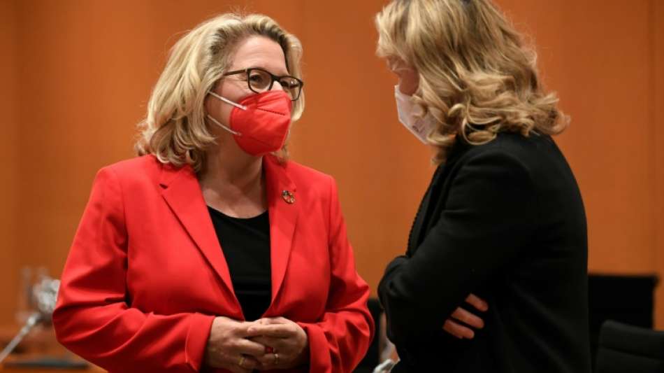 Entwicklungsministerin Schulze rechnet mit Vorg&auml;nger M&uuml;ller ab