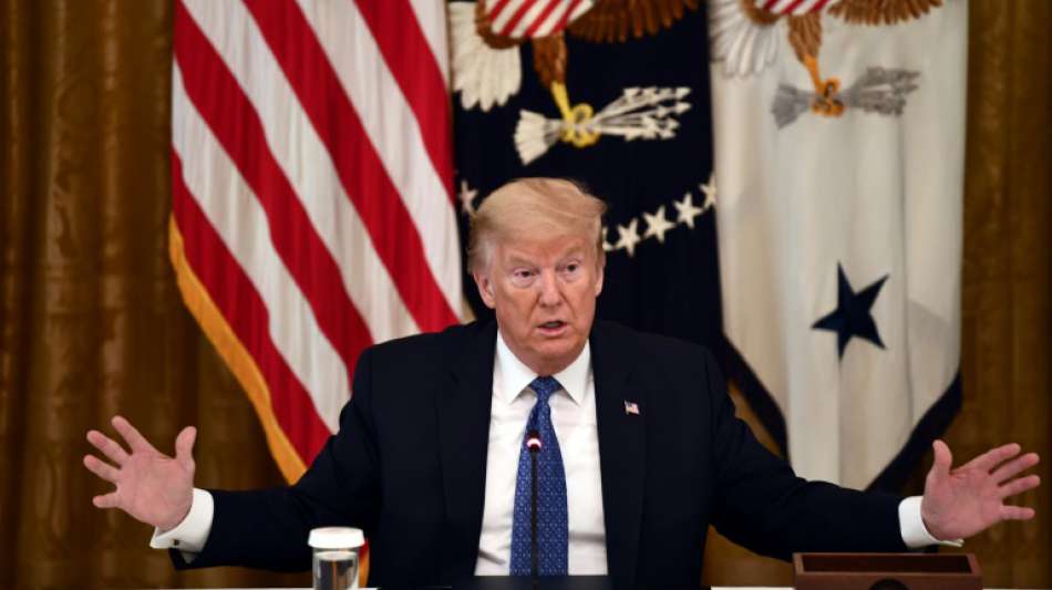 Trump: Chinas "Inkompetenz" hat "weltweites Massensterben" verursacht