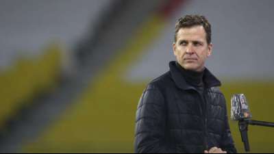 Bierhoff &uuml;ber Flick: "Sprechen ihn nicht aktiv an"