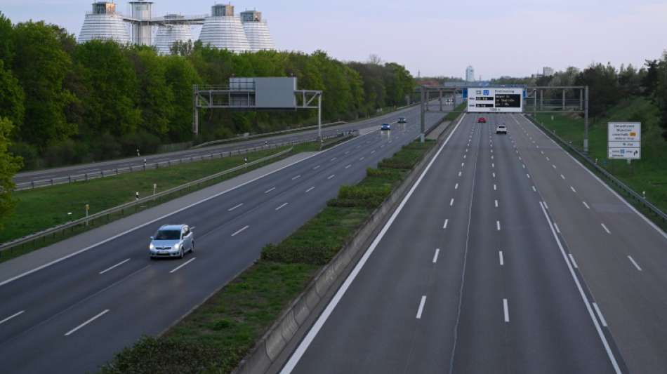 Zahl der Verkehrstoten sinkt im März auf neuen monatlichen Tiefstand