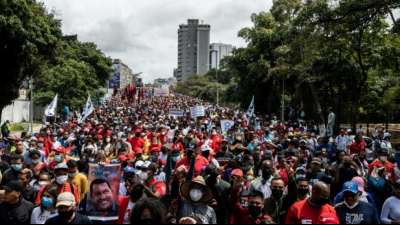 Tausende Venezolaner gehen zur Unterst&uuml;tzung von Maduro auf die Stra&szlig;e
