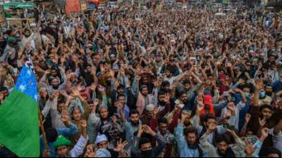Pakistan hebt Verbot von radikal anti-franz&ouml;sischer Partei auf