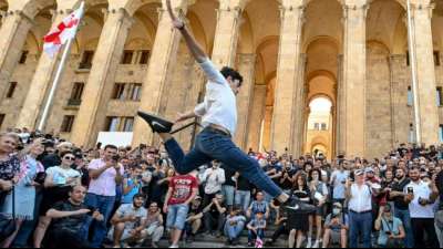 Kameramann in Georgien nach Verletzung durch rechte Demonstranten gestorben