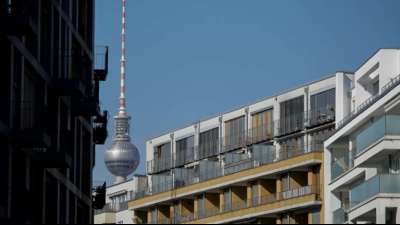 Veranstalter: Rund 20.000 demonstrieren in Berlin f&uuml;r bezahlbare Mieten