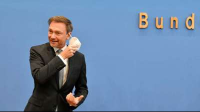 Lindner lehnt Regierungspl&auml;ne f&uuml;r einheitliche Corona-Regeln weiter ab