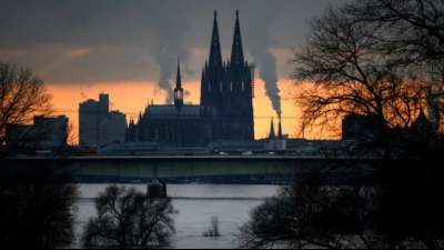 ZdK-Pr&auml;sidentin nennt Reformen Existenzfrage der katholischen Kirche
