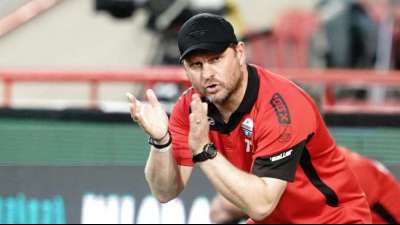 Fu&szlig;ball: "Keine Gespr&auml;che", Baumgart dementiert FC-Interesse