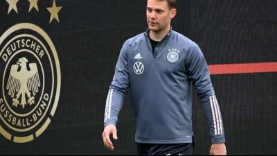 L&ouml;w n&auml;hert sich seiner EM-Elf - 100. L&auml;nderspiel f&uuml;r Neuer