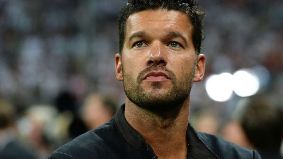 Ballack: "Mehr Qualit&auml;t, mehr Offensive, mehr Abschl&uuml;sse"