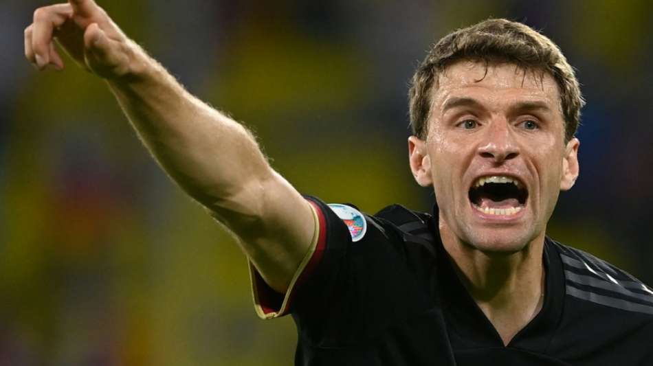 Fu&szlig;ball: M&uuml;ller nach Bayern-Debakel: "Zerpfl&uuml;ckt von A bis Z"