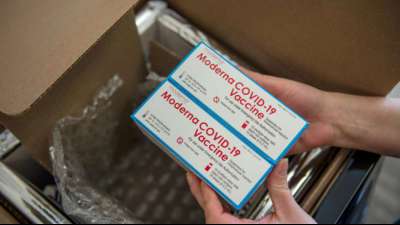 US-Apotheker zerst&ouml;rte Corona-Vakzin wegen Verschw&ouml;rungstheorie