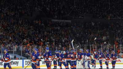 NHL: Islanders ziehen als drittes Team ins Halbfinale ein