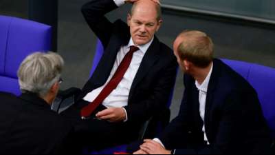 Scholz (SPD) k&uuml;ndigt Aus- und Umbau der Stromerzeugung an