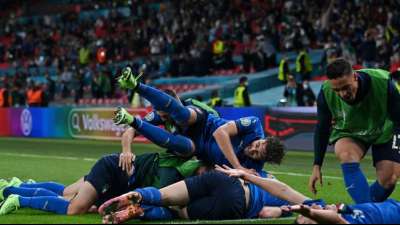 Unbesiegbar: Italien kommt mit einem Sieg ins EM-Viertelfinale