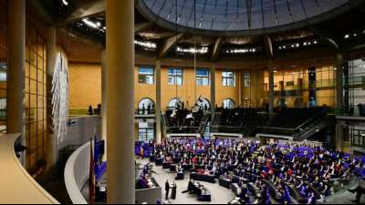 Kanzler Scholz mahnt in Debatte &uuml;ber Impfpflicht zu Tempo