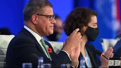 COP26-Pr&auml;sidentschaft verk&uuml;ndet Einigung bei UN-Klimakonferenz in Glasgow