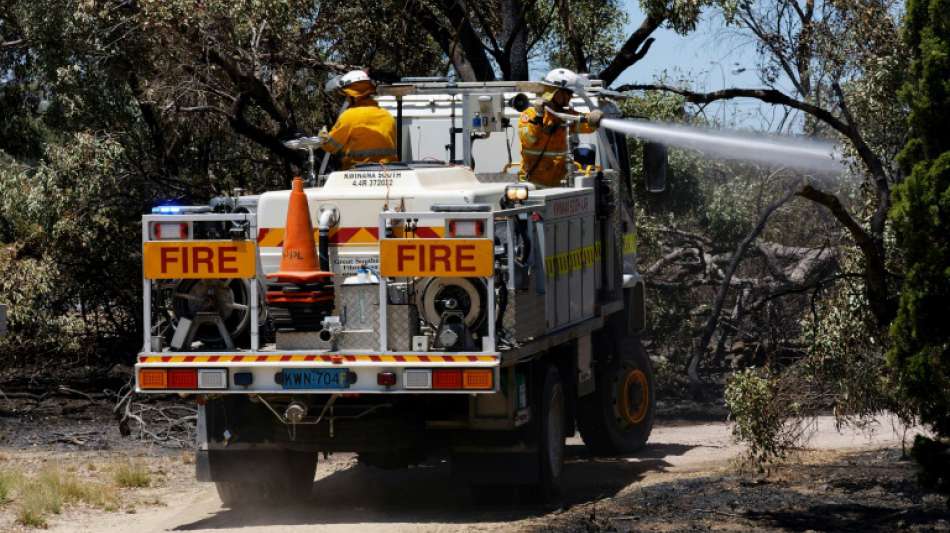 Buschfeuer bedroht Vororte der westaustralischen K&uuml;stenstadt Perth