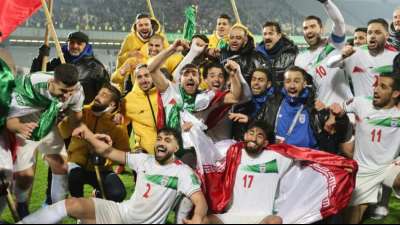 Iran sichert vorzeitig WM-Ticket - Frauen im Stadion zugelassen