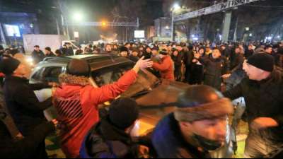 Pr&auml;sident von Kasachstan entl&auml;sst nach Protesten Regierungskabinett