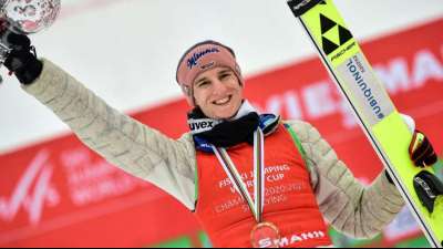 Skispringer Karl Geiger Deutschlands "Skisportler des Jahres"