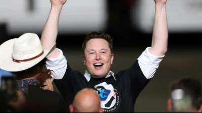 US-Medien: Elon Musk l&ouml;st Amazon-Chef Bezos als reichsten Menschen der Welt ab
