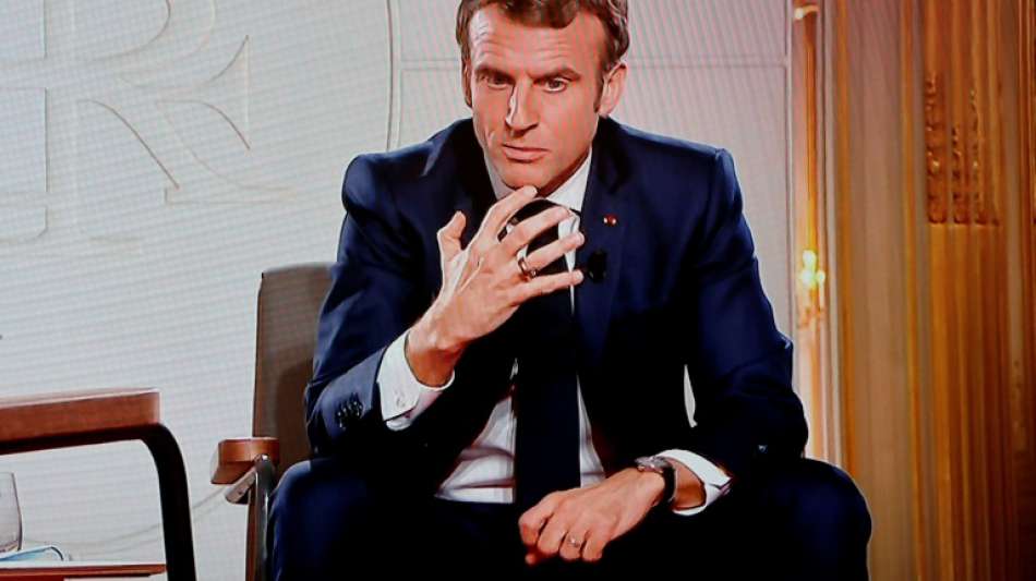 Macron z&ouml;gert Erkl&auml;rung von Pr&auml;sidentschaftskandidatur hinaus