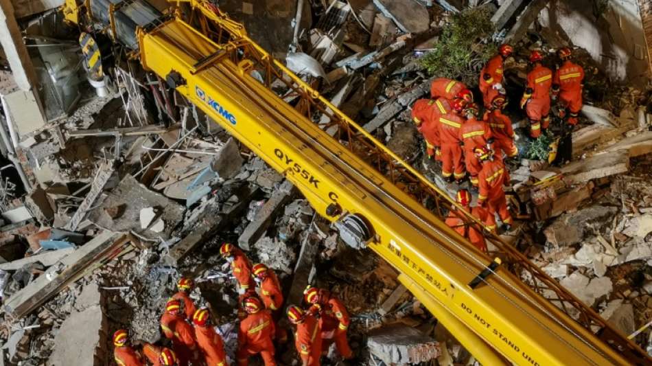Sieben weitere Menschen nach Hoteleinsturz in China aus Tr&uuml;mmern gerettet