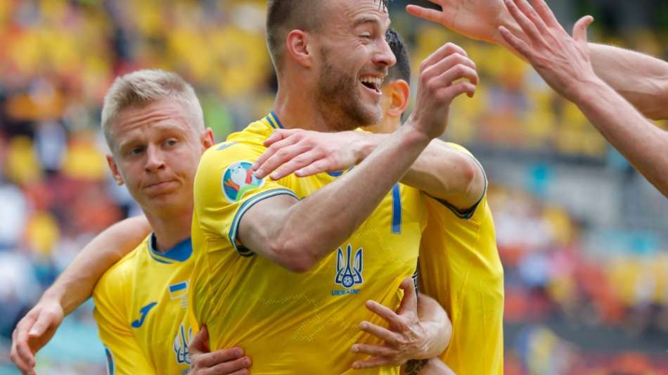 Duo Jarmolenko und Jaremtschuk wahrt Achtelfinal-Chance f&uuml;r Ukraine