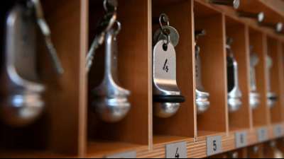 G&uuml;nther: Hotels k&ouml;nnten in Schleswig-Holstein &uuml;ber Ostern &ouml;ffnen