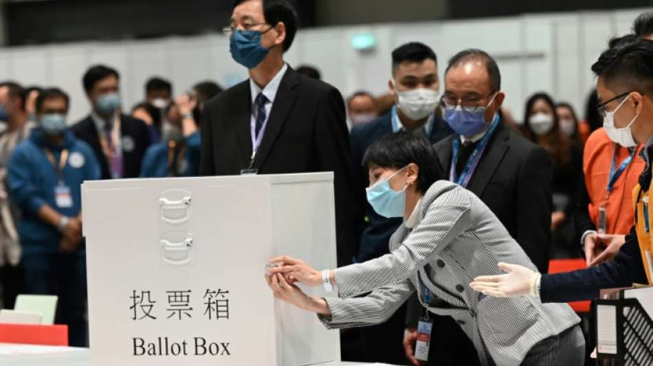 Beteiligung bei umstrittener Parlamentswahl in Hongkong auf Rekordtief