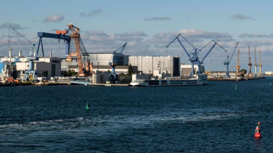 MV Werften Insolvenzverwalter will Kreuzfahrtschiff fertigbauen 