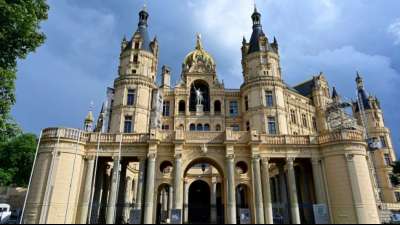 Landtag von Mecklenburg-Vorpommern kommt zu konstituierender Sitzung zusammen