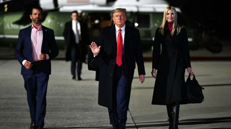 Trumps Wirtschaftspr&uuml;fer trennen sich von dessen Unternehmen 