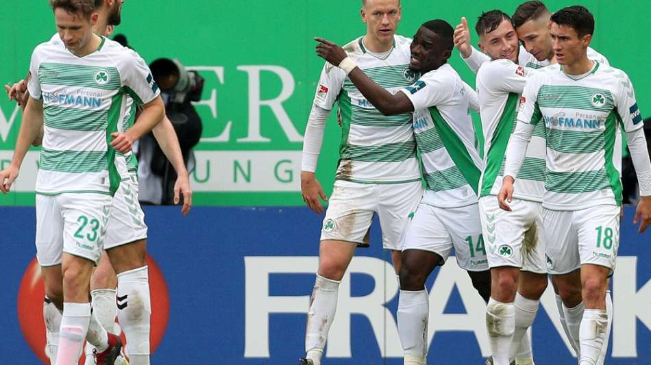2. Liga: F&uuml;rther wieder Dritter - Absage in Paderborn