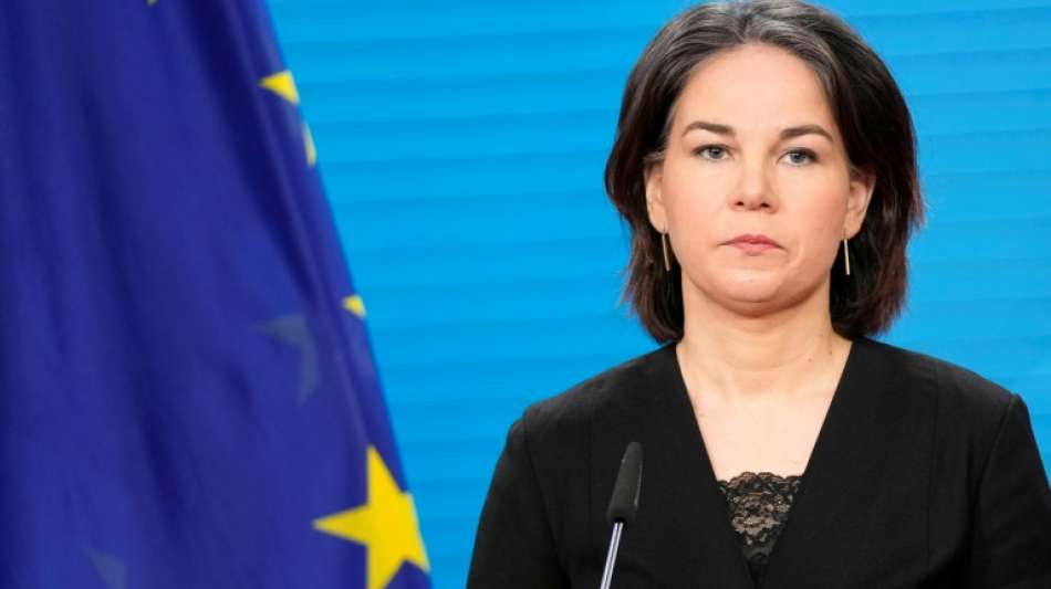 Baerbock: EU wird "harte" Sanktionen gegen Putin und Lawrow verh&auml;ngen