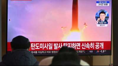 R&uuml;stung: Nordkorea feuert erneut Mittelstreckenrakete ins Meer