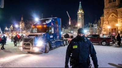 Schon mehr als 100 Festnahmen bei Polizeieinsatz gegen Corona-Protesten in Ottawa