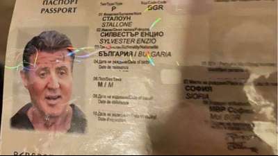 Bulgarische Kriminelle nutzen gef&auml;lschten Pass von Stallone als Werbung