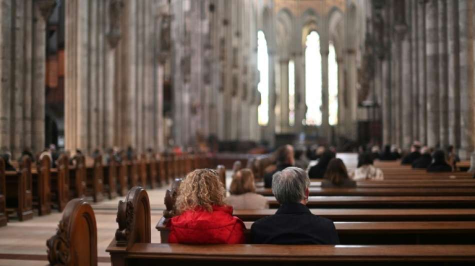Erzbistum K&ouml;ln sucht Missbrauchsopfer f&uuml;r Neubesetzung des Betroffenenbeirats